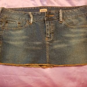 hollister  pacifimerchants measure 18x12 long